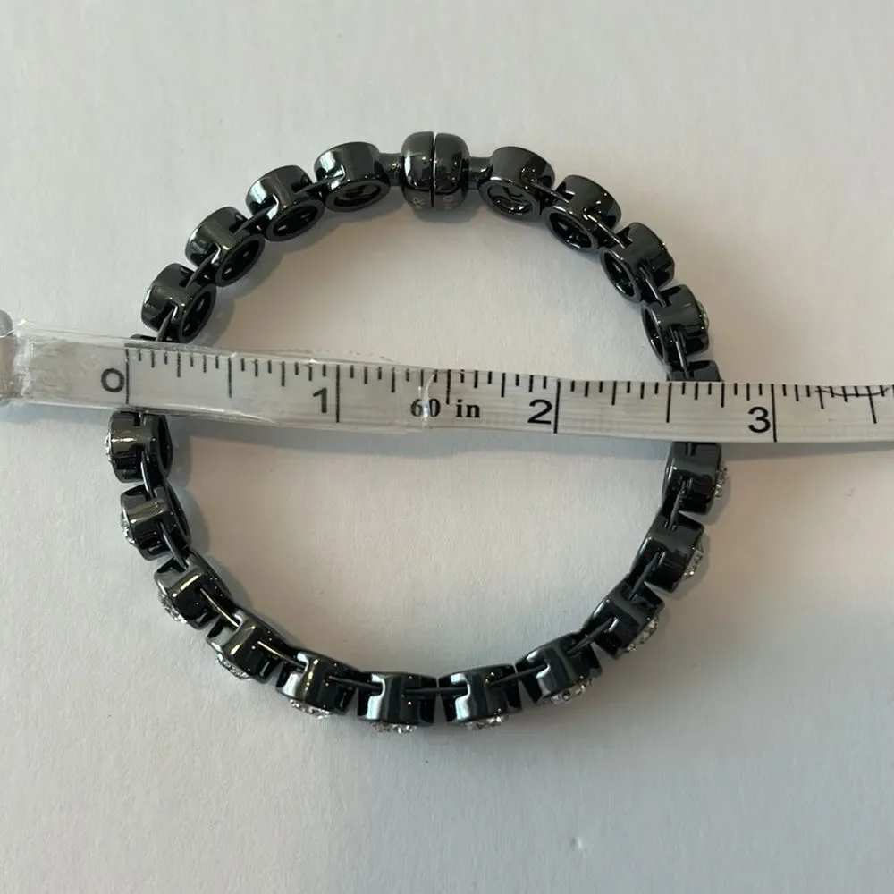 NWOT Silpada Black K&R Swarovski Crystal Glamour
Bangle Bracelet KRB0098 - Picture 7 of 7